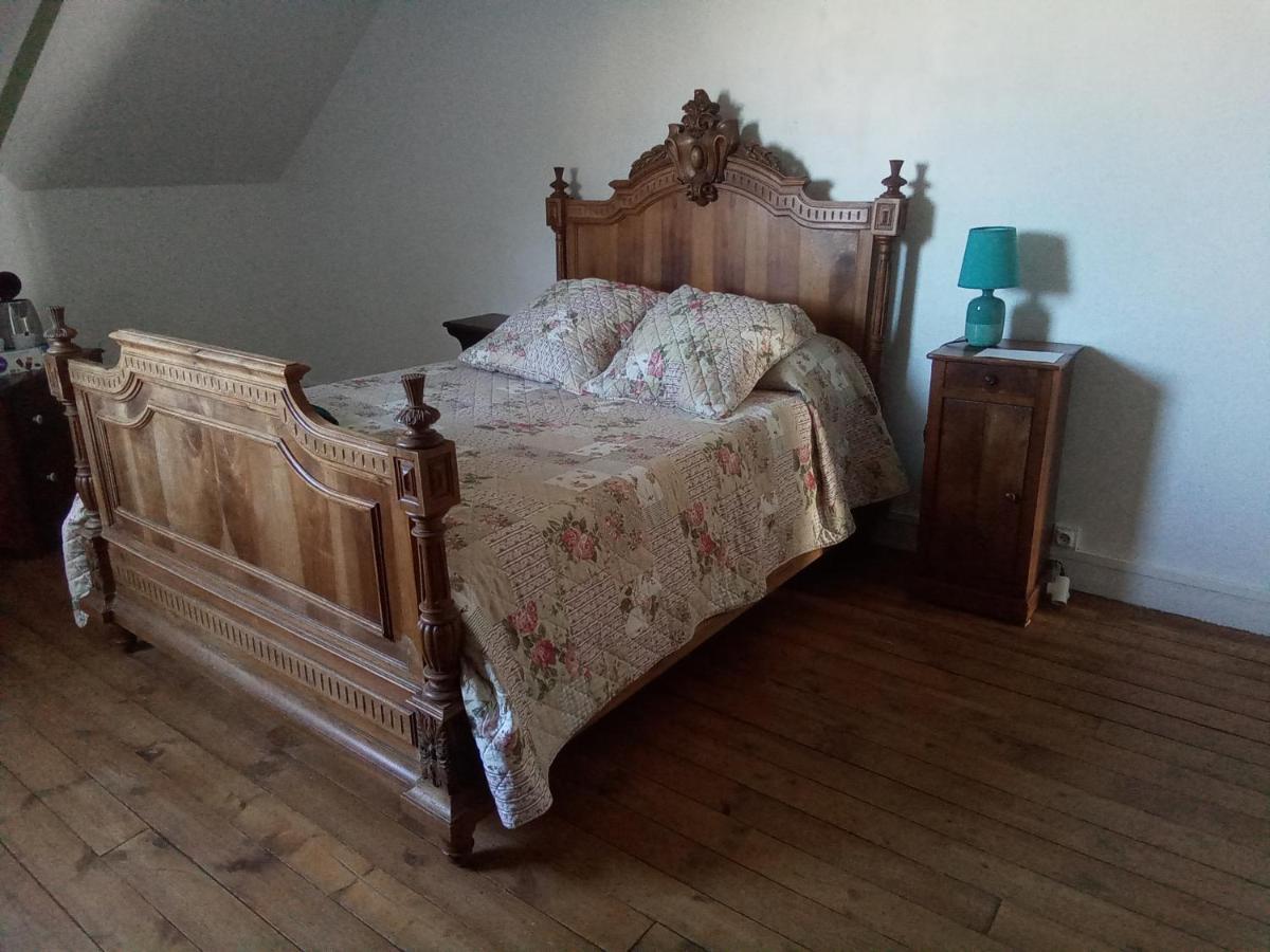 La Chambre De La Boule D 'Or Lanvallay Exterior photo